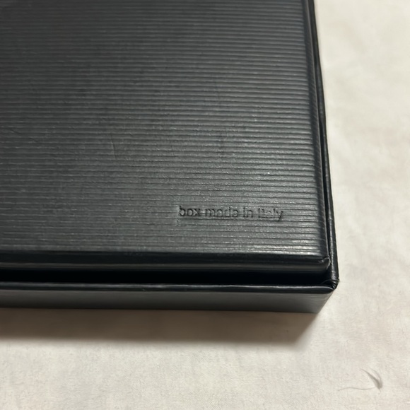 Gucci Storage Box - Picture 2 of 3